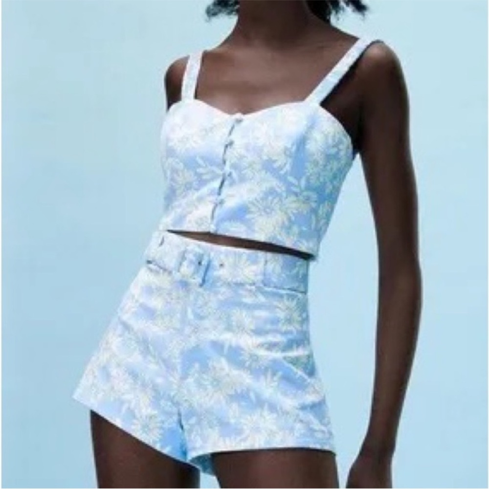 ZARA Matching blue and white shorts and crop top set SIZE: SMALL - Picture 2 of 4
